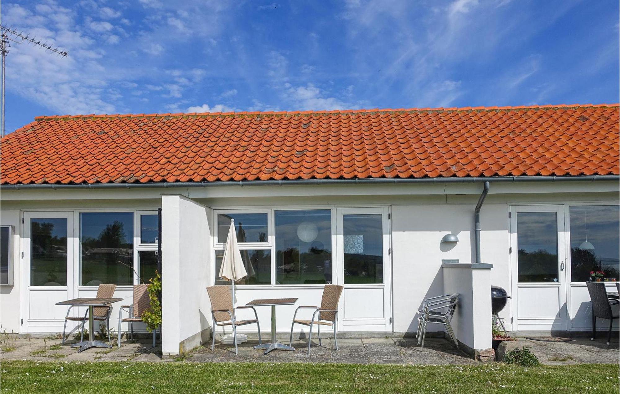 Nice Apartment In Allinge With House Sea View ภายนอก รูปภาพ
